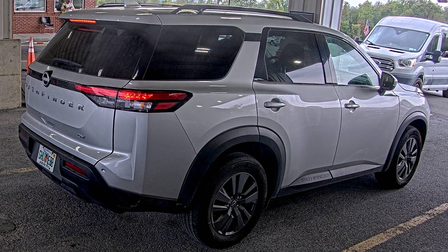 2024 Nissan Pathfinder SV FWD