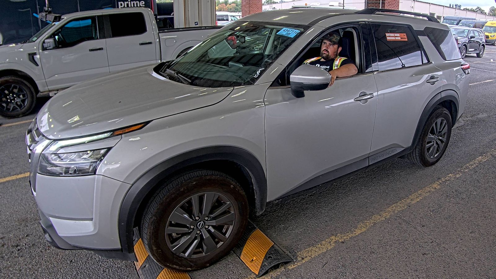 2024 Nissan Pathfinder SV FWD