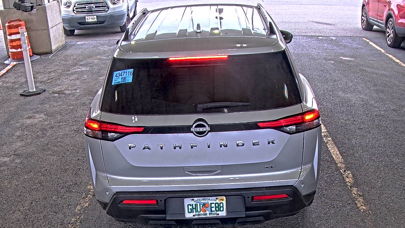 2024 Nissan Pathfinder SV FWD