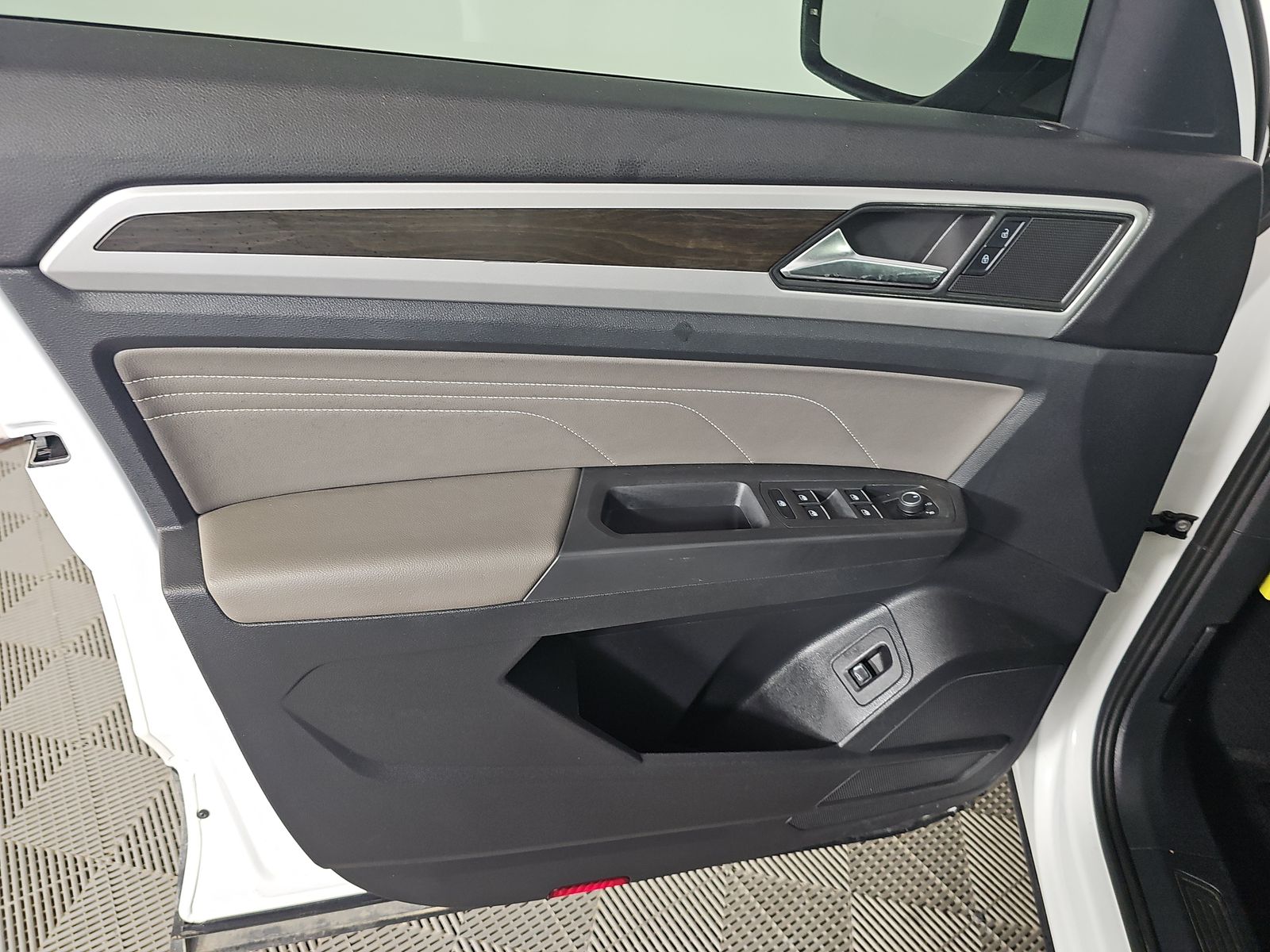 2023 Volkswagen Atlas 3.6L SE FWD