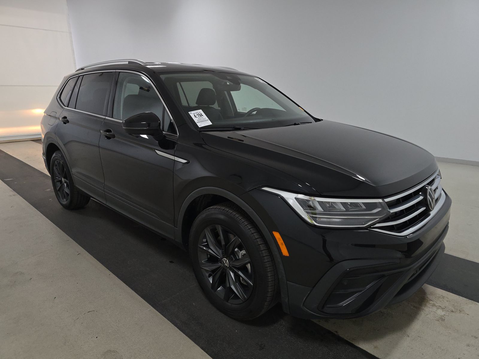 2024 Volkswagen Tiguan 2.0T SE FWD