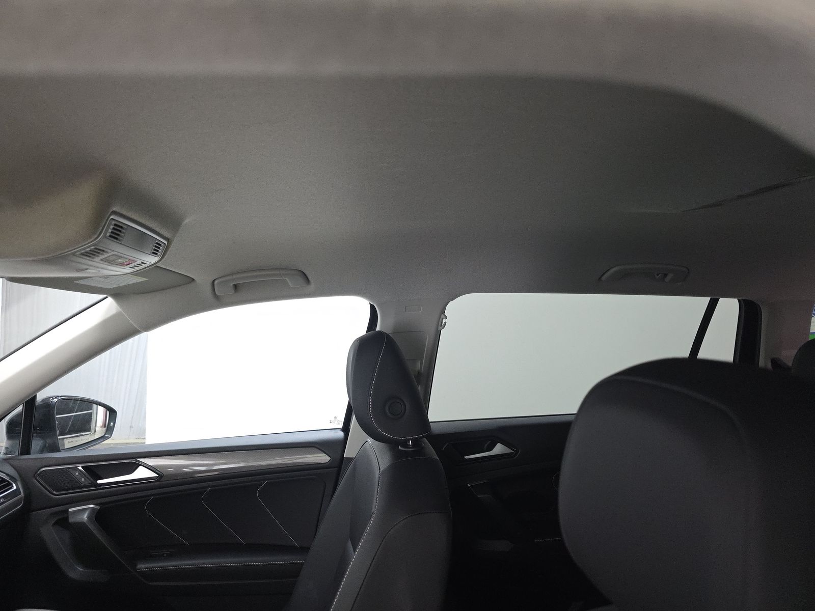 2024 Volkswagen Tiguan 2.0T SE FWD