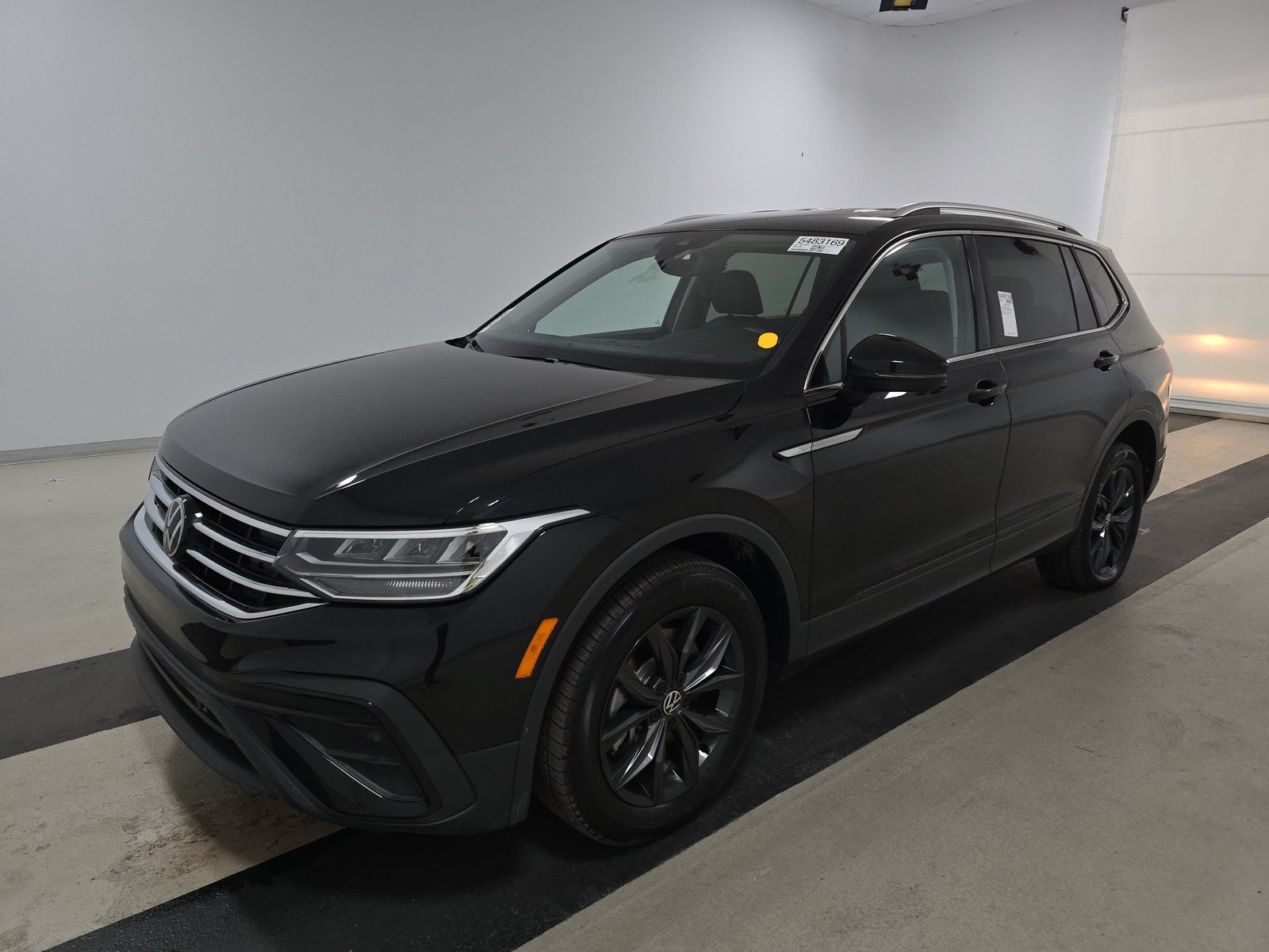 2024 Volkswagen Tiguan 2.0T SE FWD