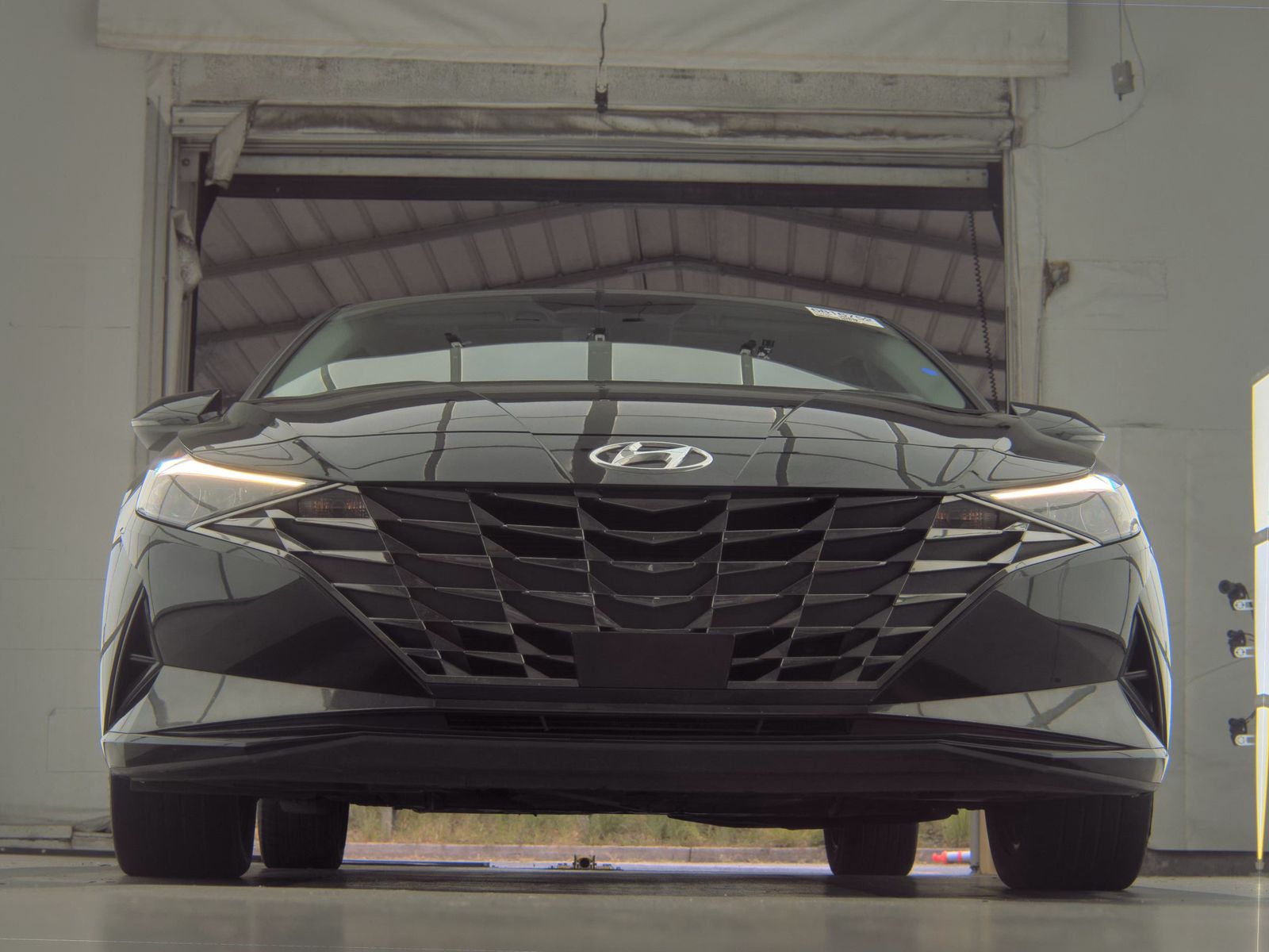 2023 Hyundai Elantra Limited FWD