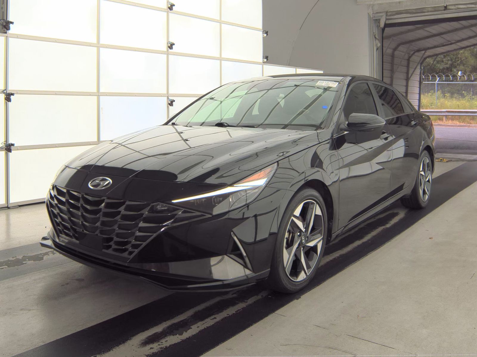 2023 Hyundai Elantra Limited FWD