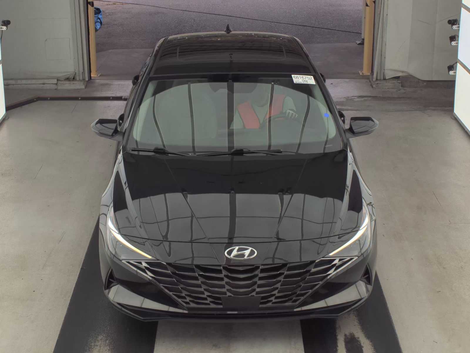2023 Hyundai Elantra Limited FWD
