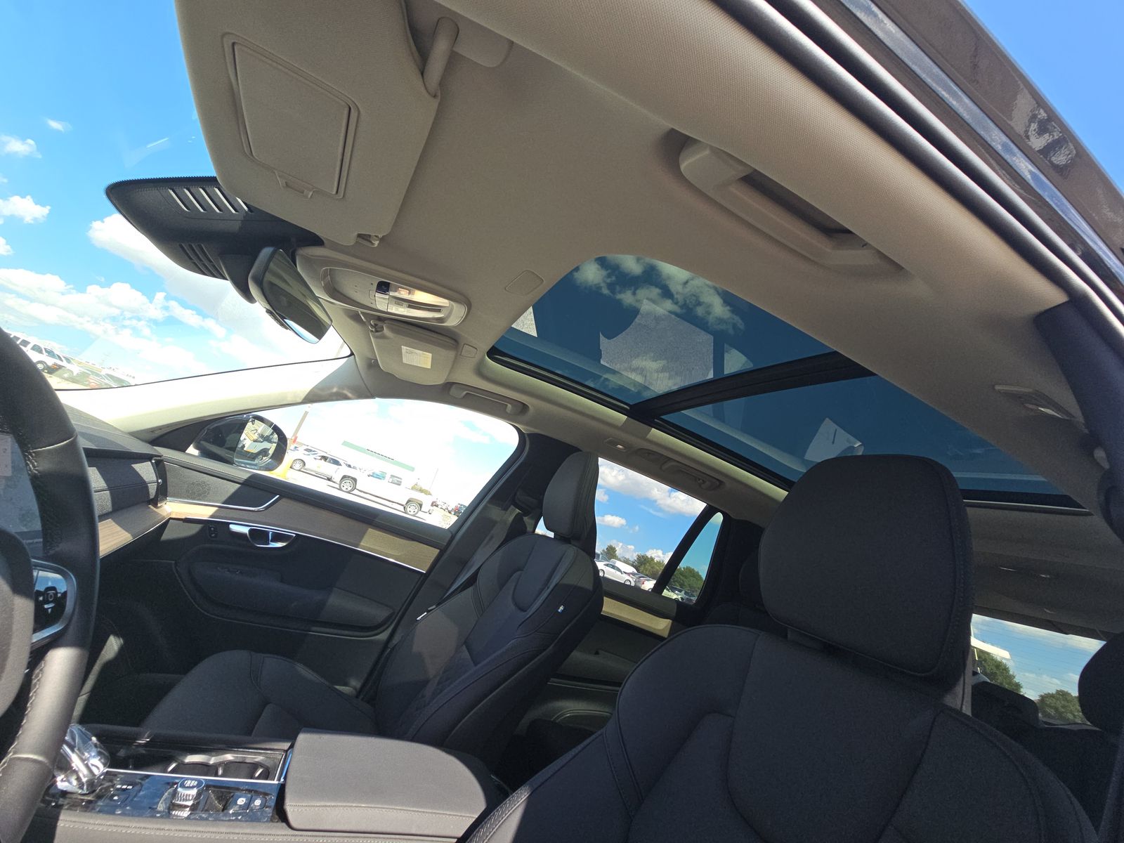 2025 Volvo XC90 B6 Plus AWD