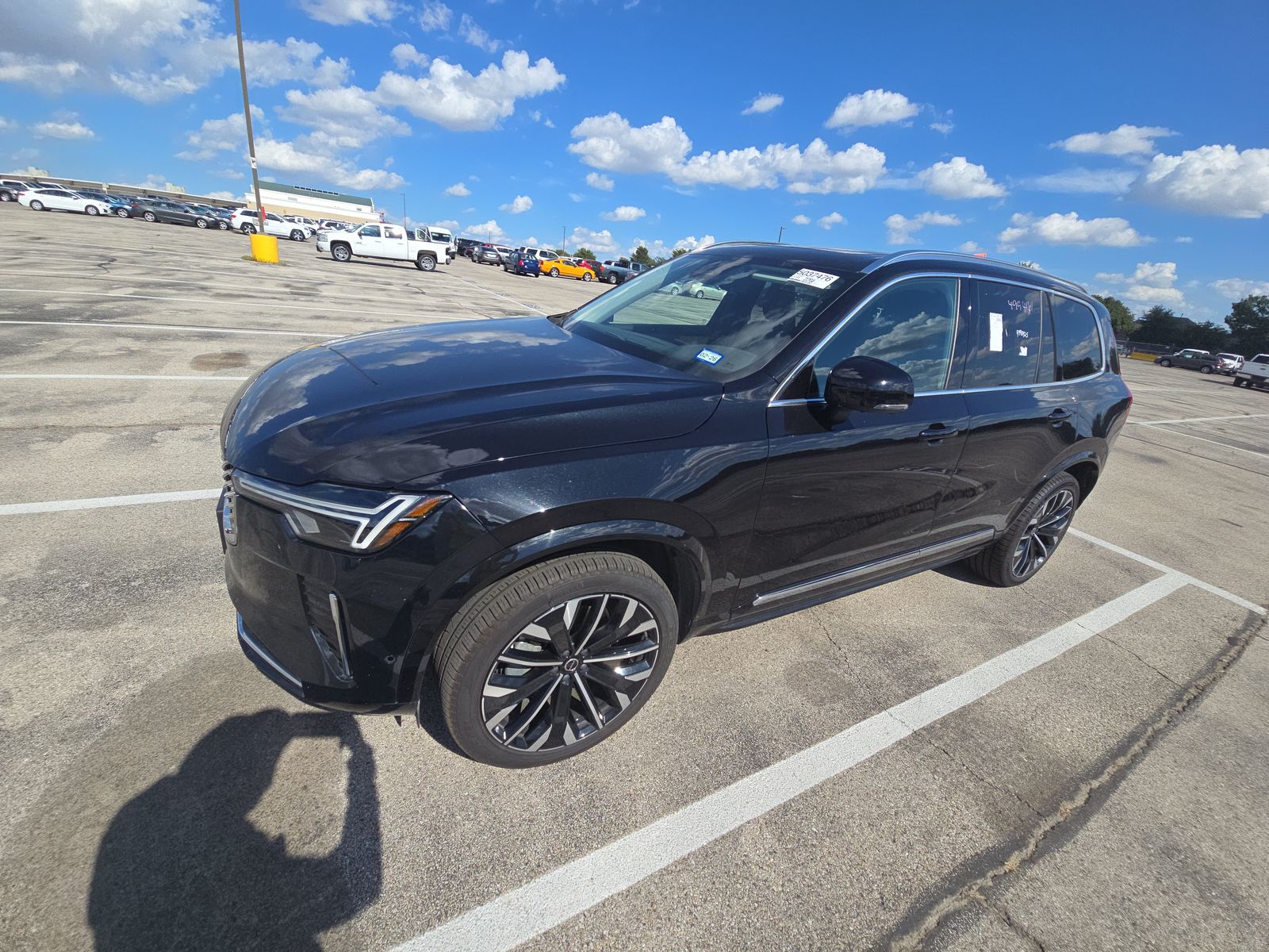 2025 Volvo XC90 B6 Plus AWD