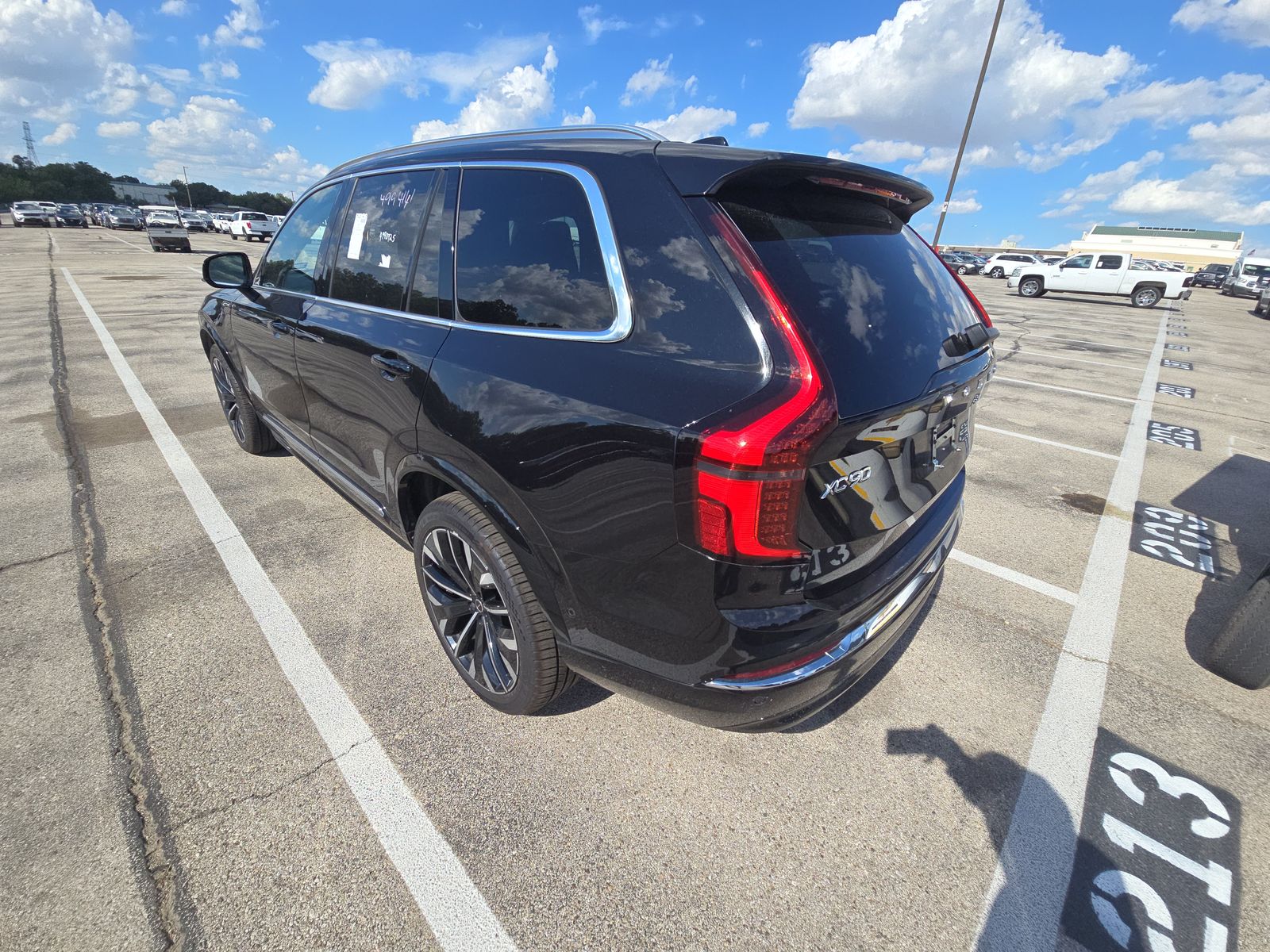 2025 Volvo XC90 B6 Plus AWD