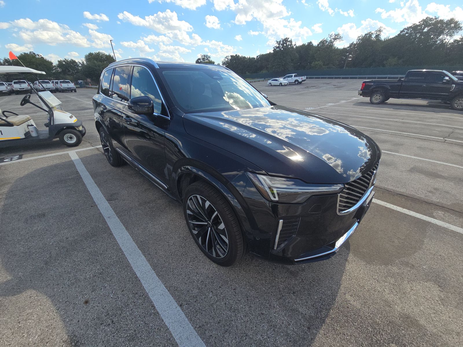 2025 Volvo XC90 B6 Plus AWD