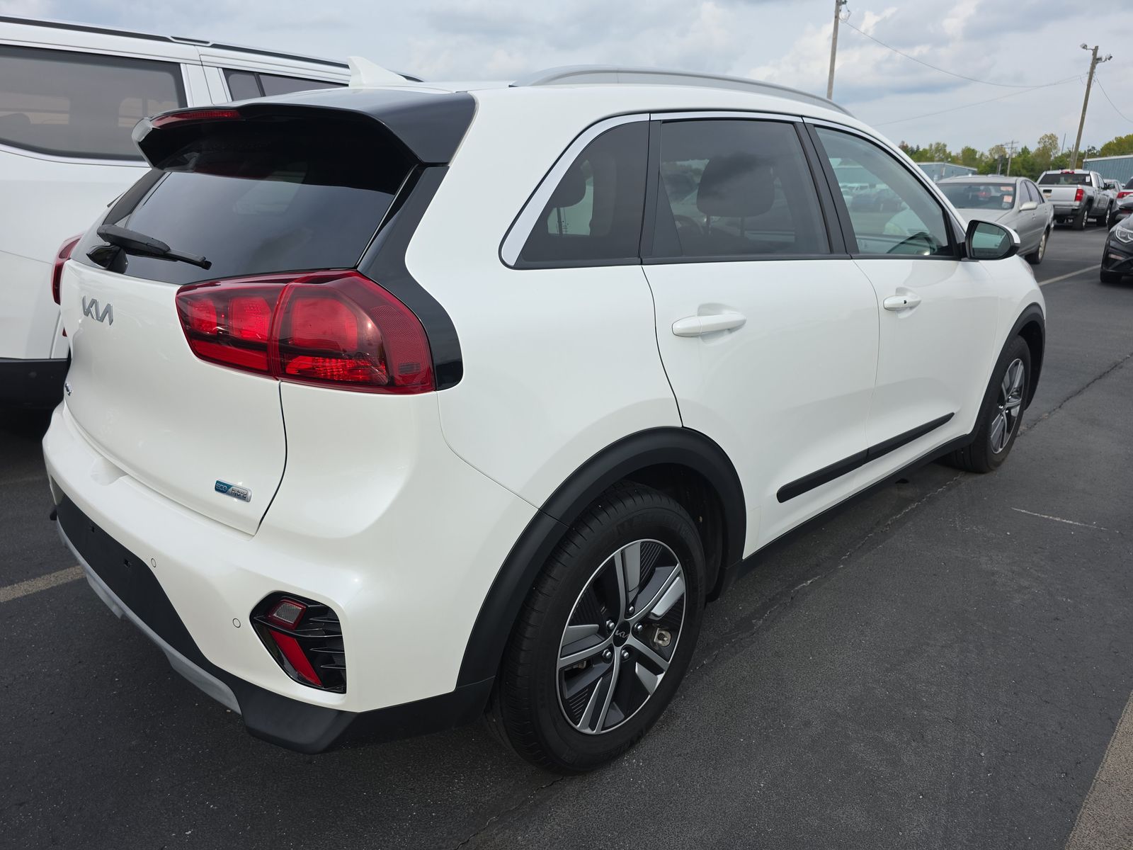 2022 Kia Niro LXS SE FWD