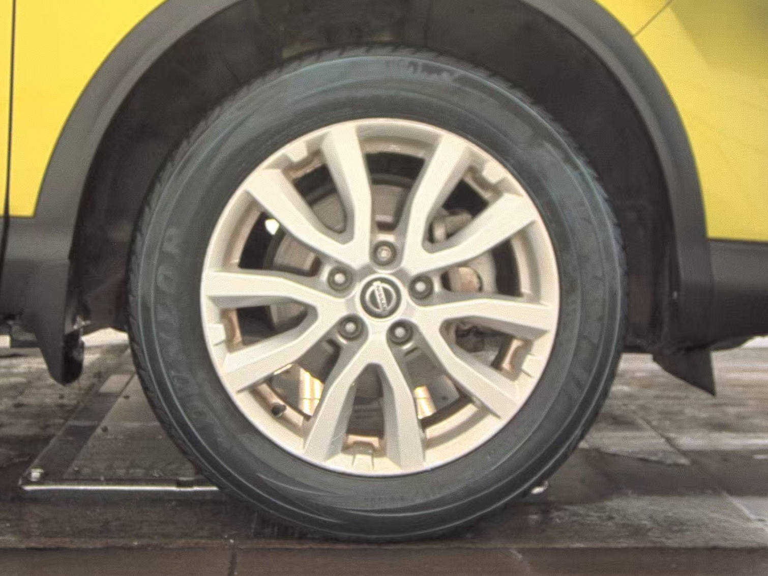 2020 Nissan Rogue Sport S FWD