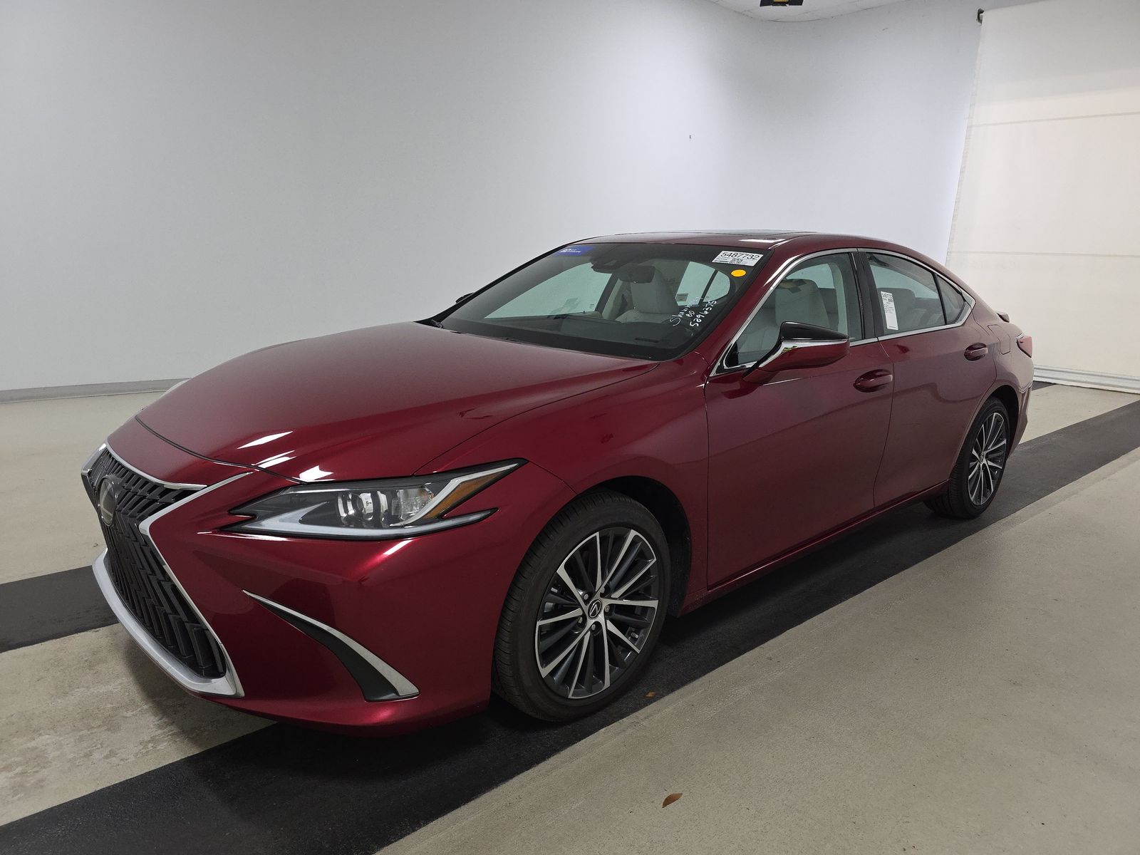 2025 Lexus ES 300h