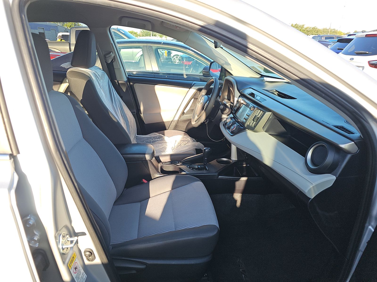 2015 Toyota RAV4 LE FWD