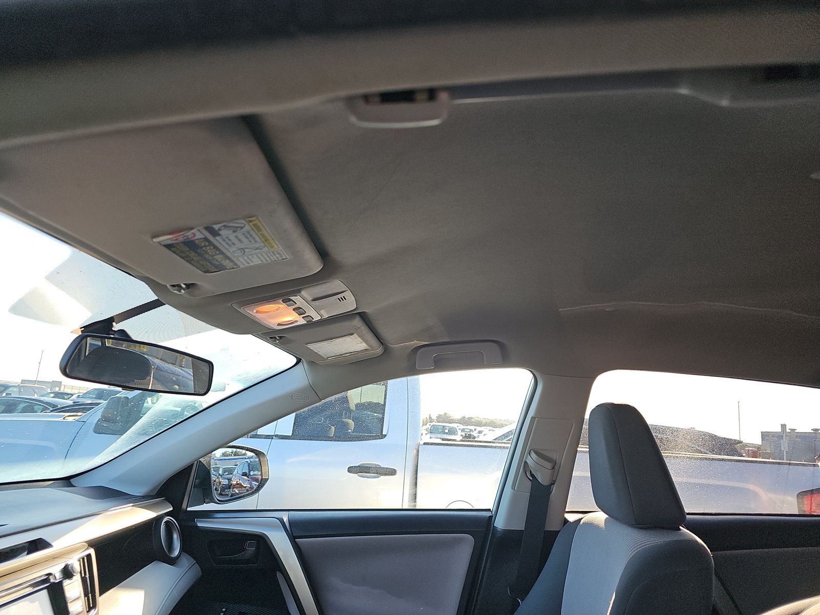 2015 Toyota RAV4 LE FWD