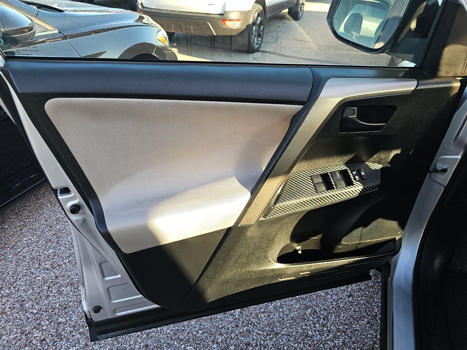 2015 Toyota RAV4 LE FWD