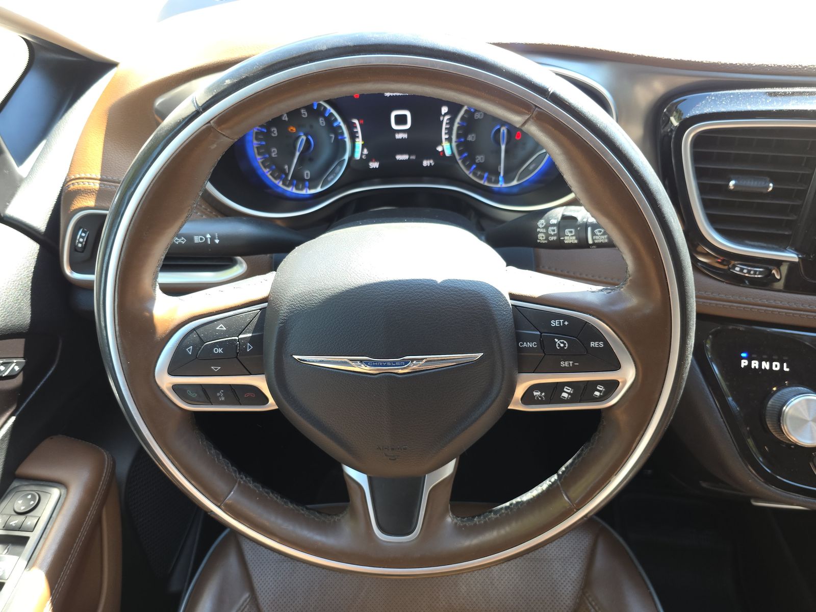 2017 Chrysler Pacifica Limited FWD