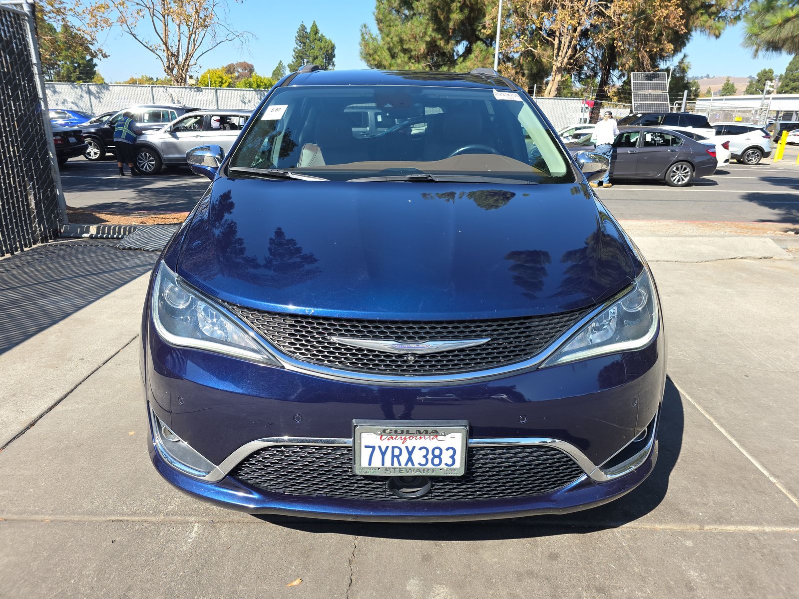 2017 Chrysler Pacifica Limited FWD