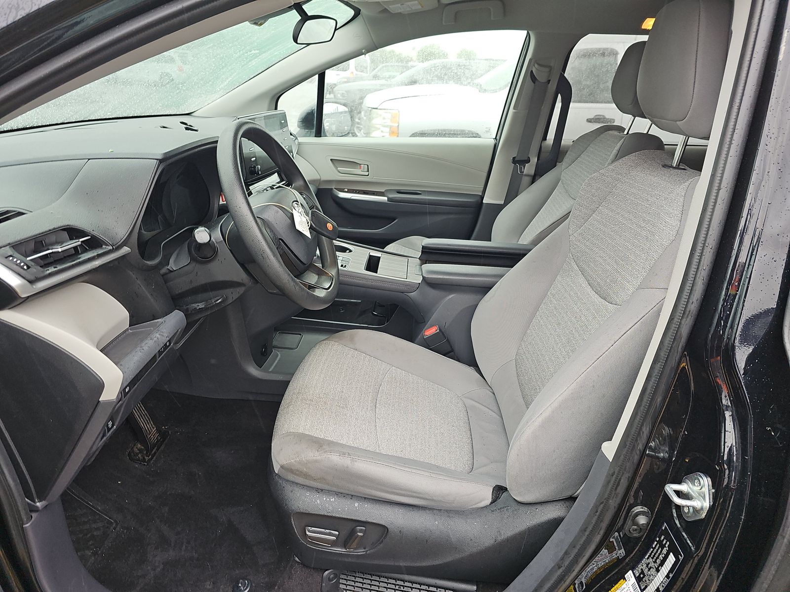 2022 Toyota Sienna LE AWD