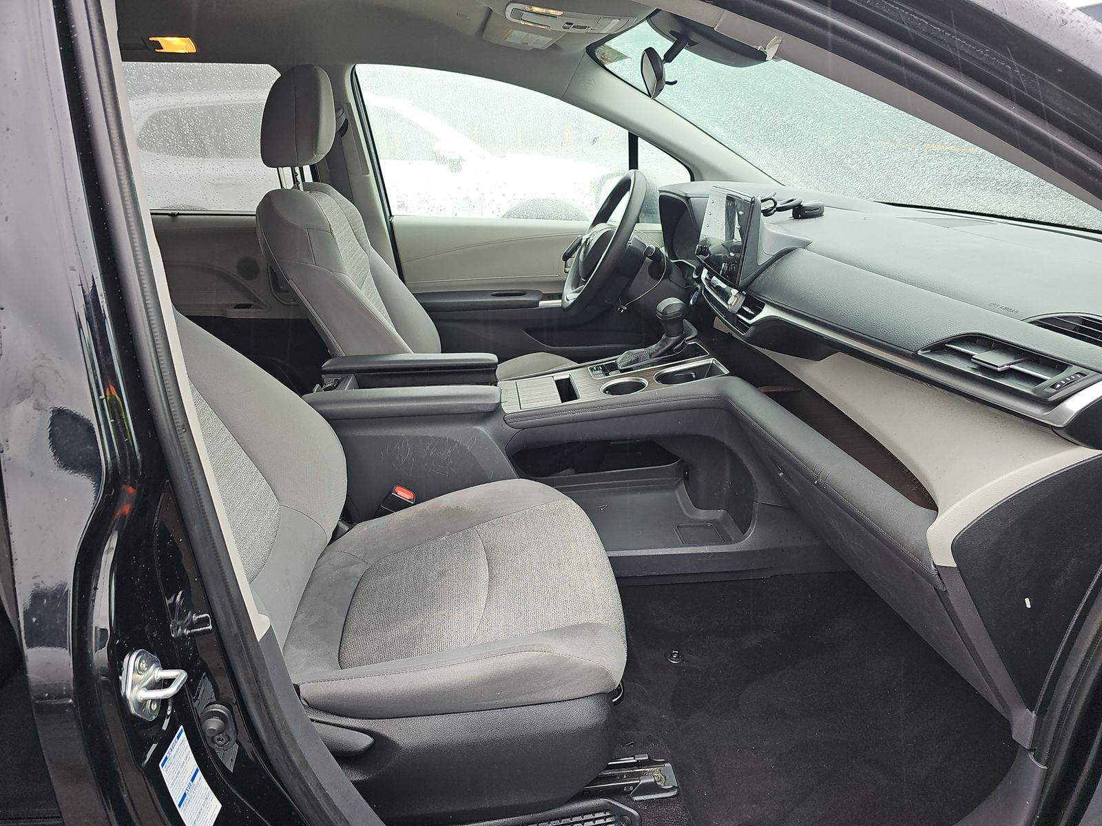 2022 Toyota Sienna LE AWD