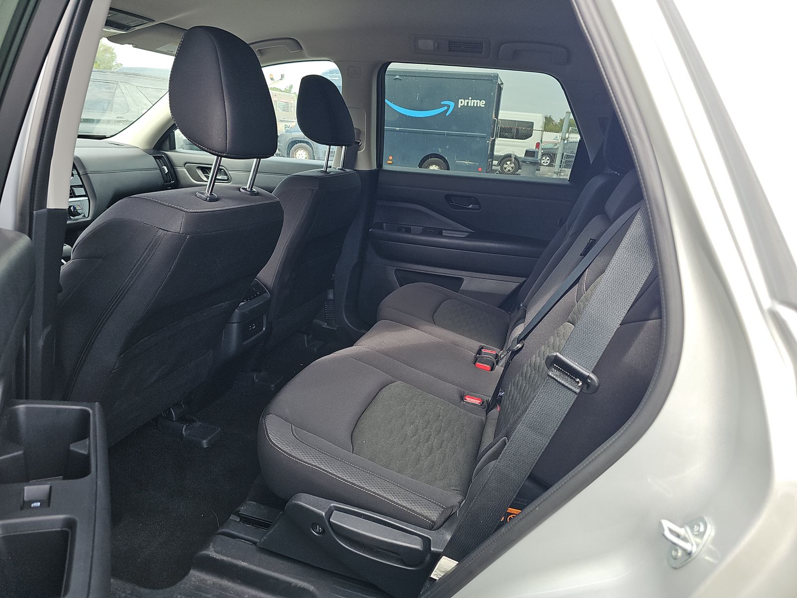 2024 Nissan Pathfinder SV FWD