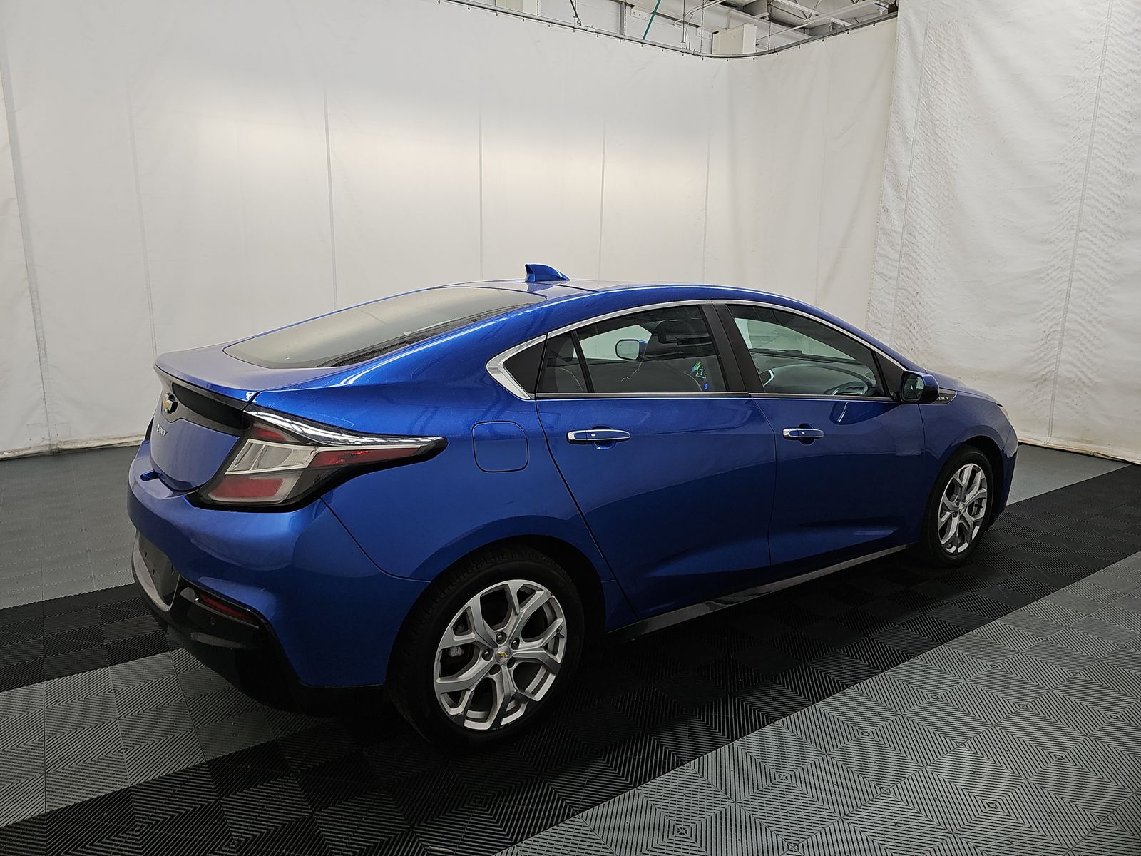2018 Chevrolet Volt Premier FWD