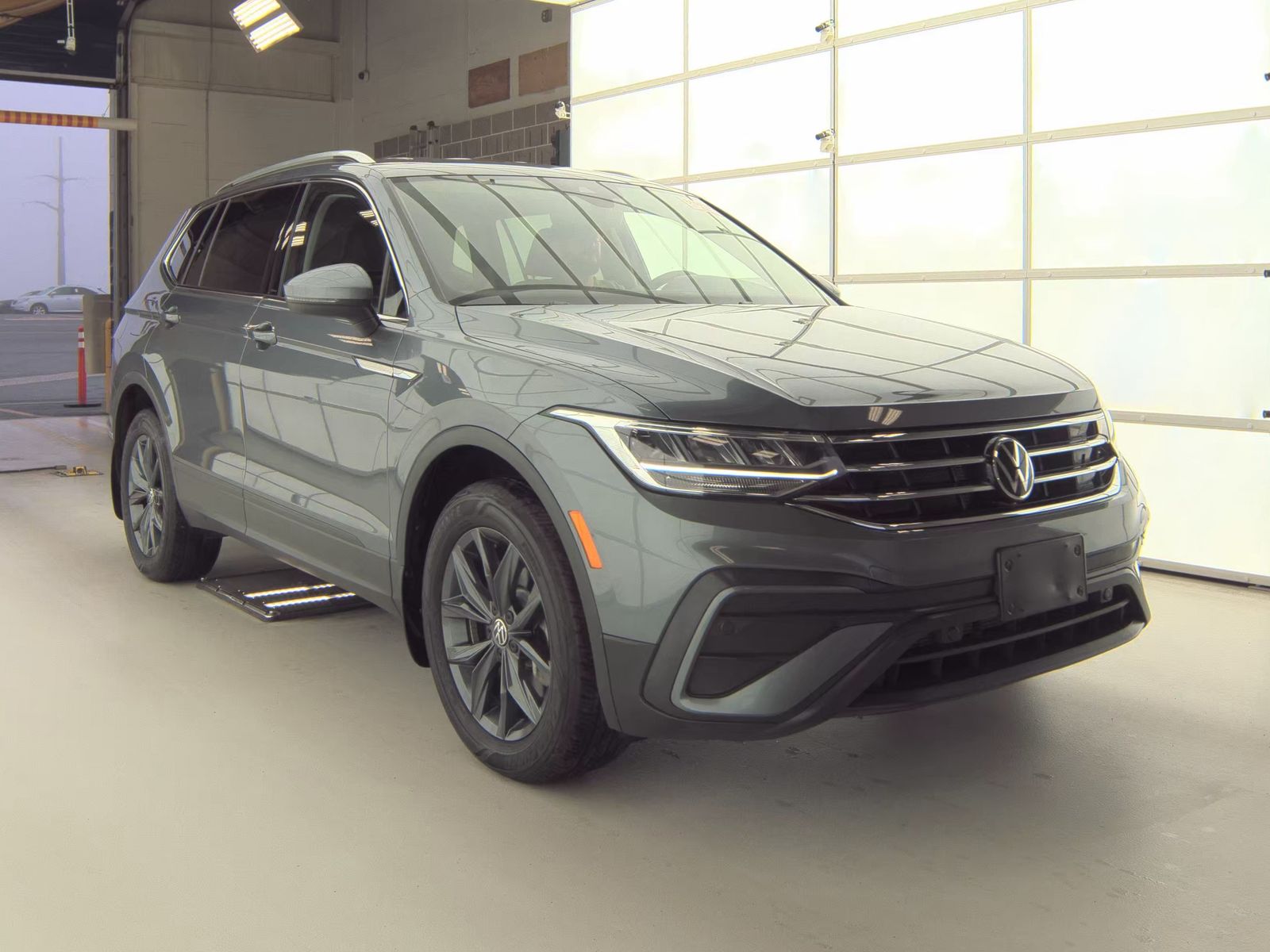 2022 Volkswagen Tiguan 2.0T SE AWD