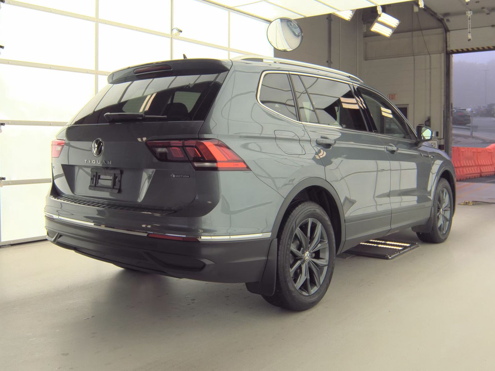 2022 Volkswagen Tiguan 2.0T SE AWD