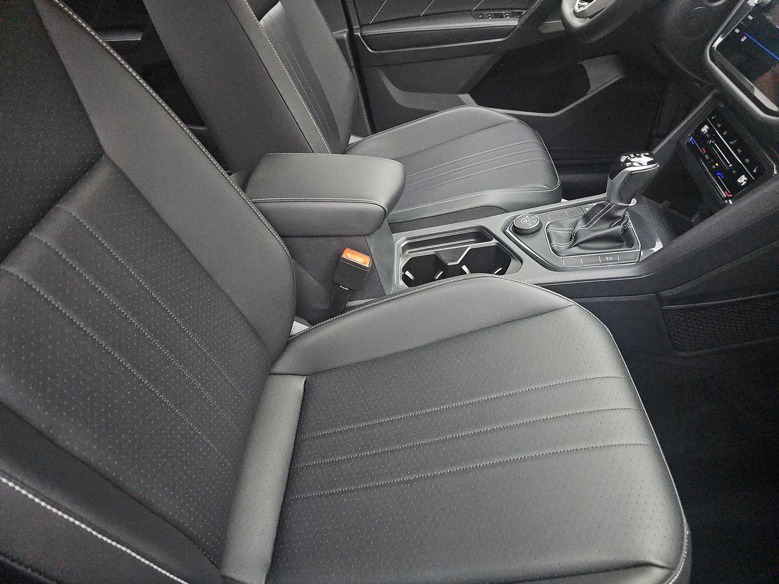 2022 Volkswagen Tiguan 2.0T SE AWD