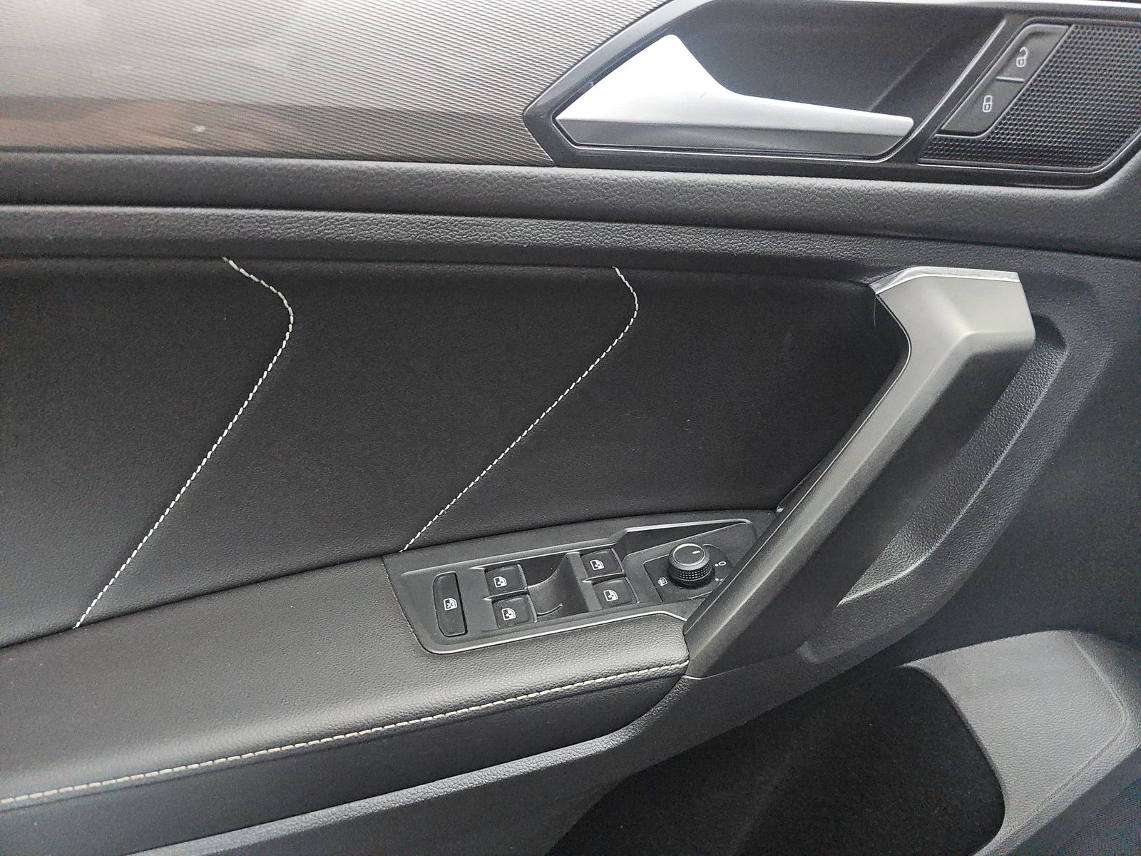 2022 Volkswagen Tiguan 2.0T SE AWD