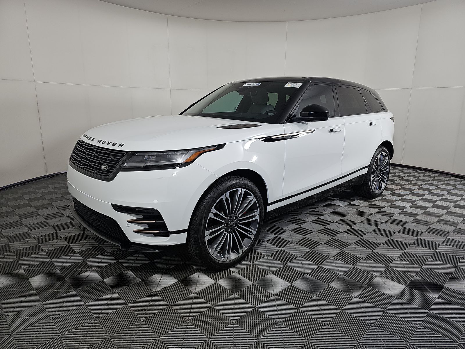 2024 Land Rover Range Rover Velar Dynamic SE AWD