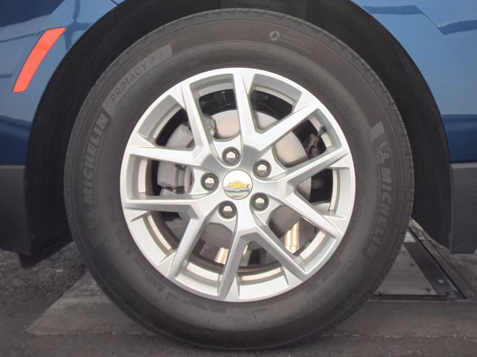 2022 Chevrolet Equinox LS FWD