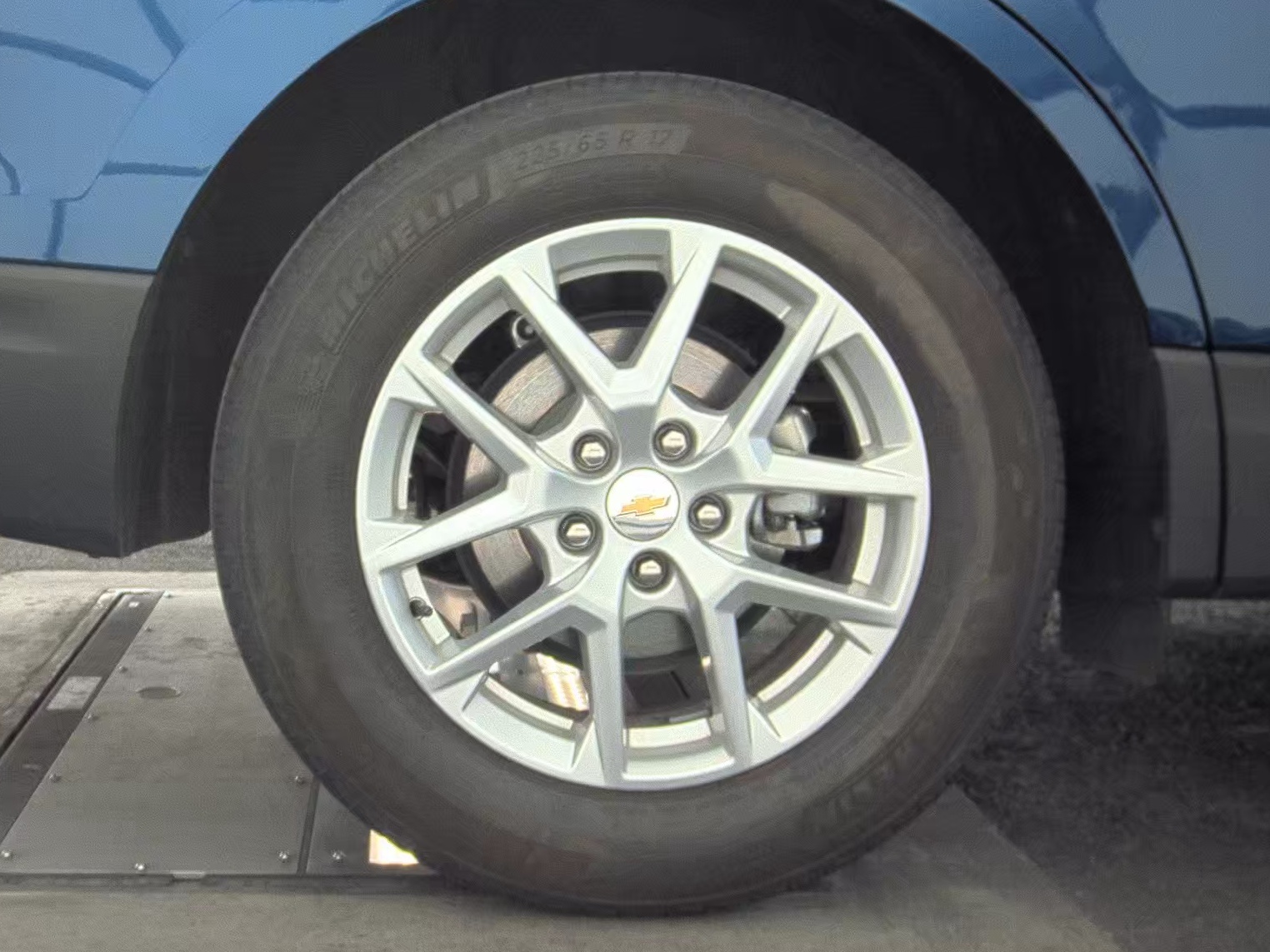 2022 Chevrolet Equinox LS FWD