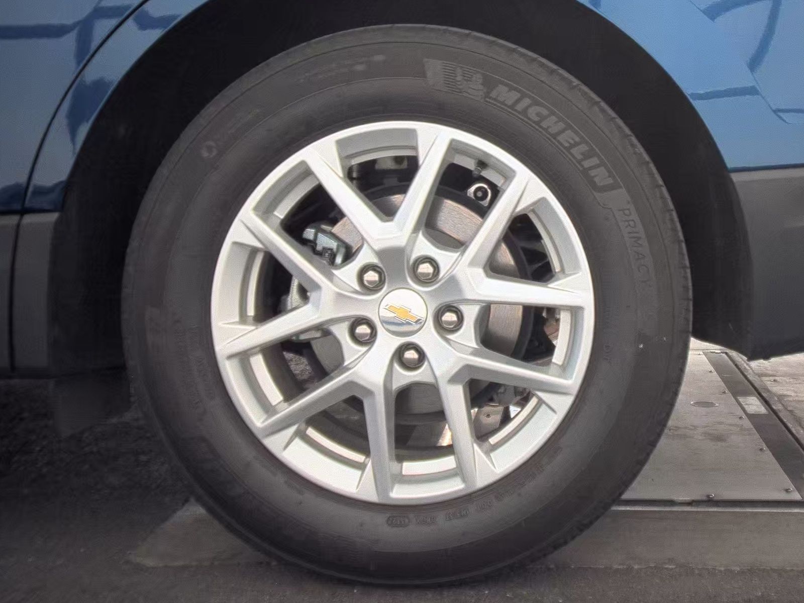 2022 Chevrolet Equinox LS FWD