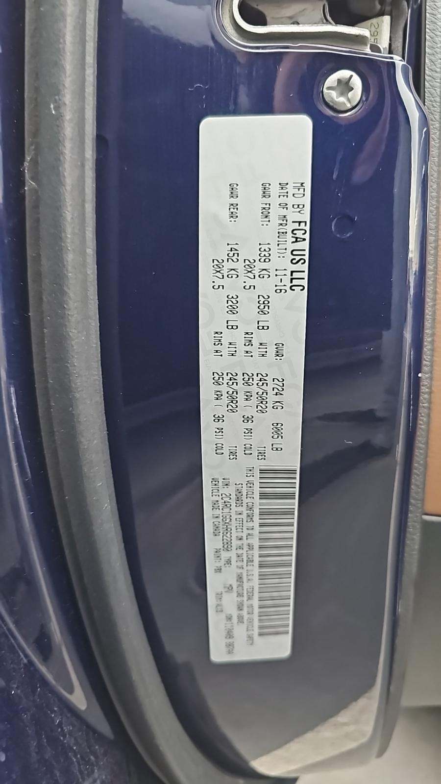 2017 Chrysler Pacifica Limited FWD