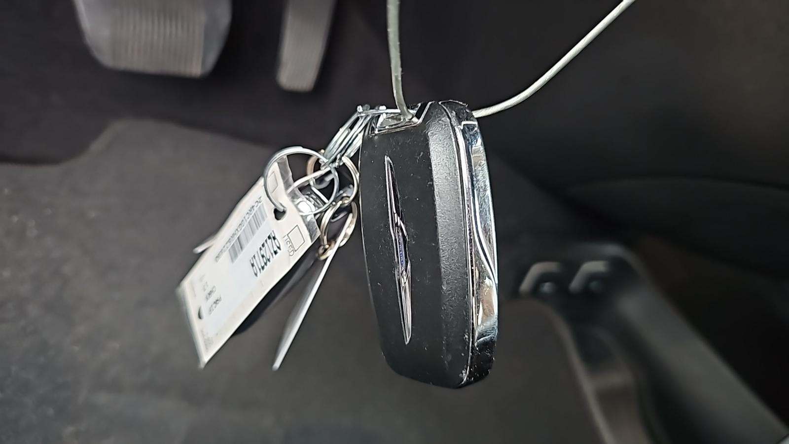 2017 Chrysler Pacifica Limited FWD