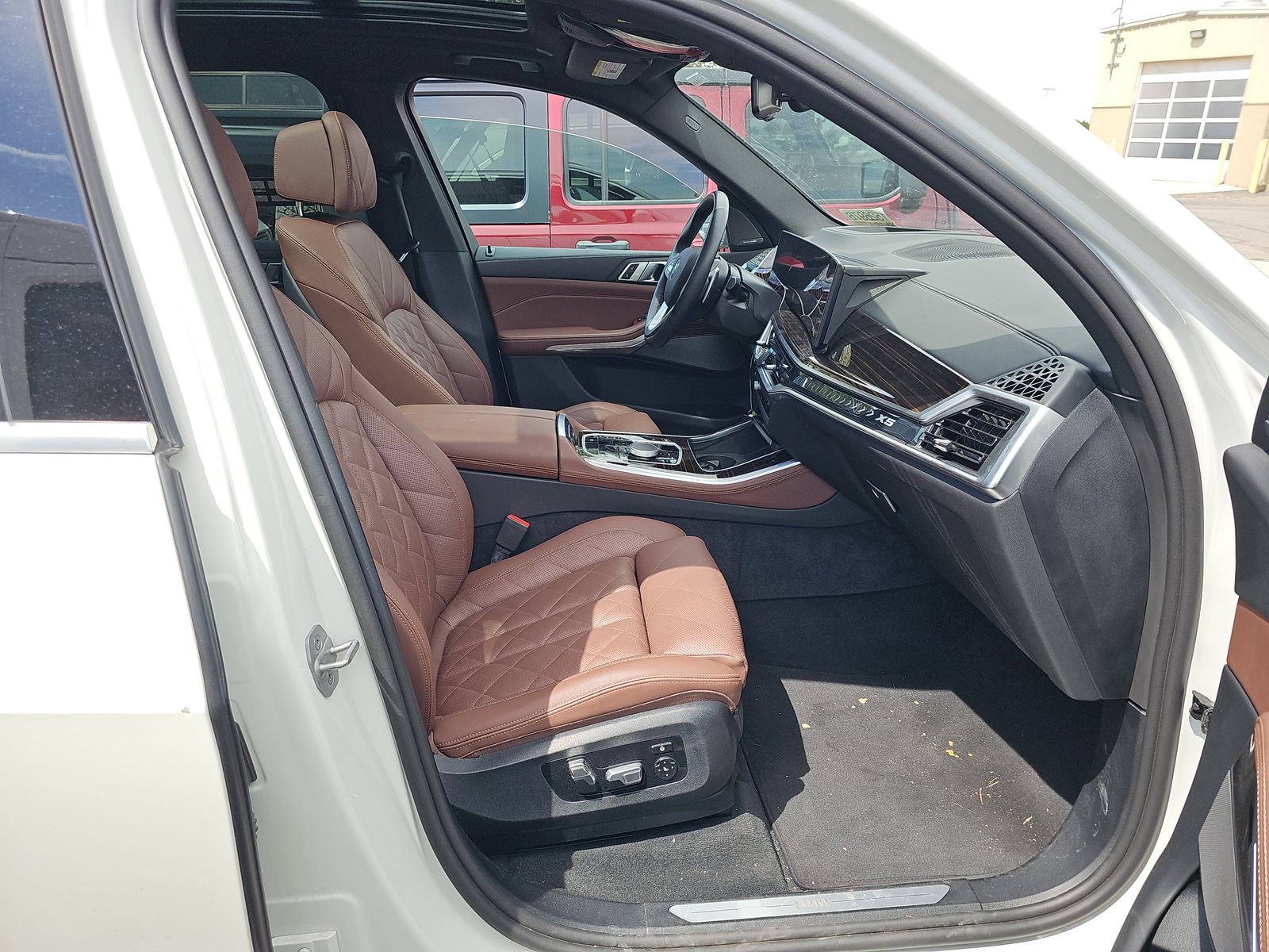 2025 BMW X5 xDrive40i AWD