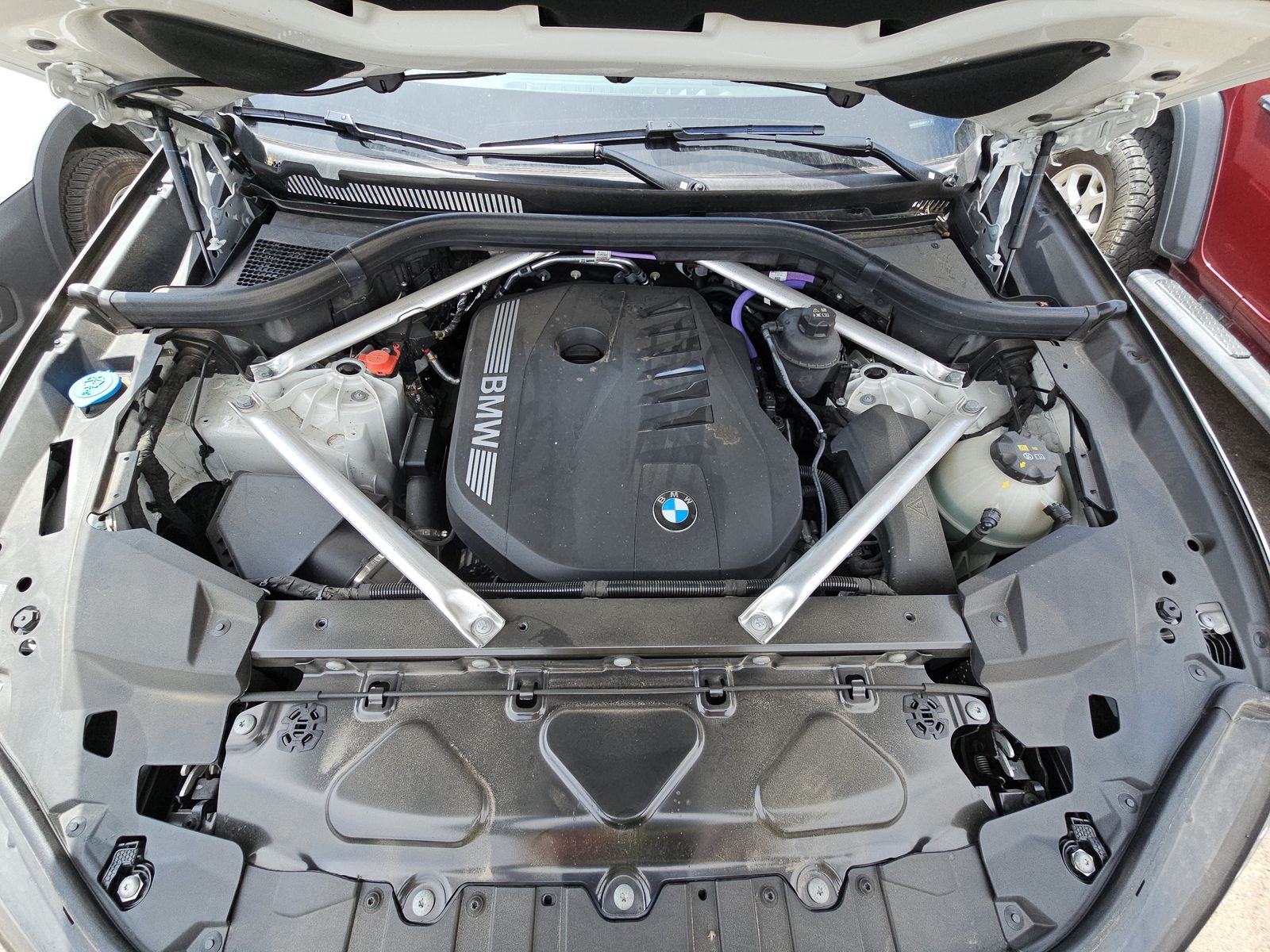 2025 BMW X5 xDrive40i AWD