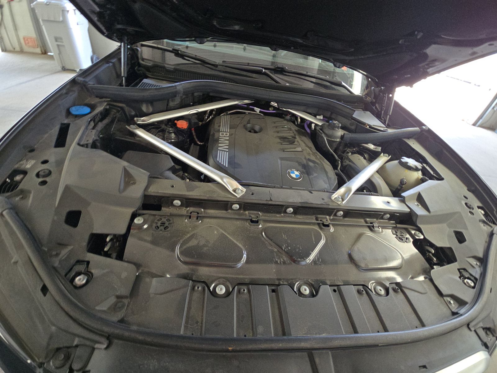 2025 BMW X6 xDrive40i AWD