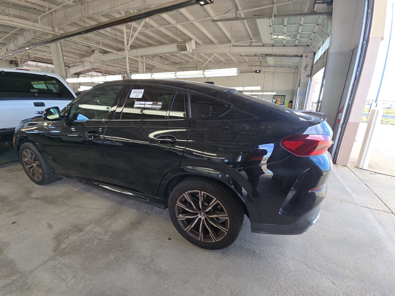 2025 BMW X6 xDrive40i AWD