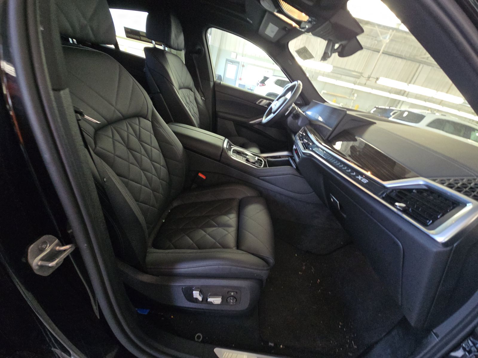 2025 BMW X6 xDrive40i AWD