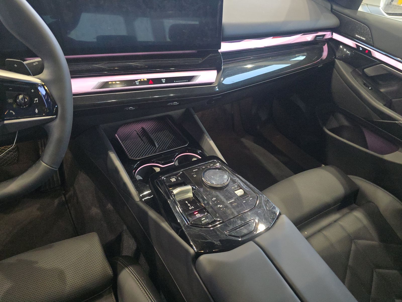 2025 BMW 5 Series 540i xDrive AWD