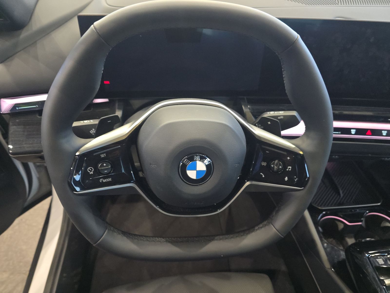 2025 BMW 5 Series 540i xDrive AWD