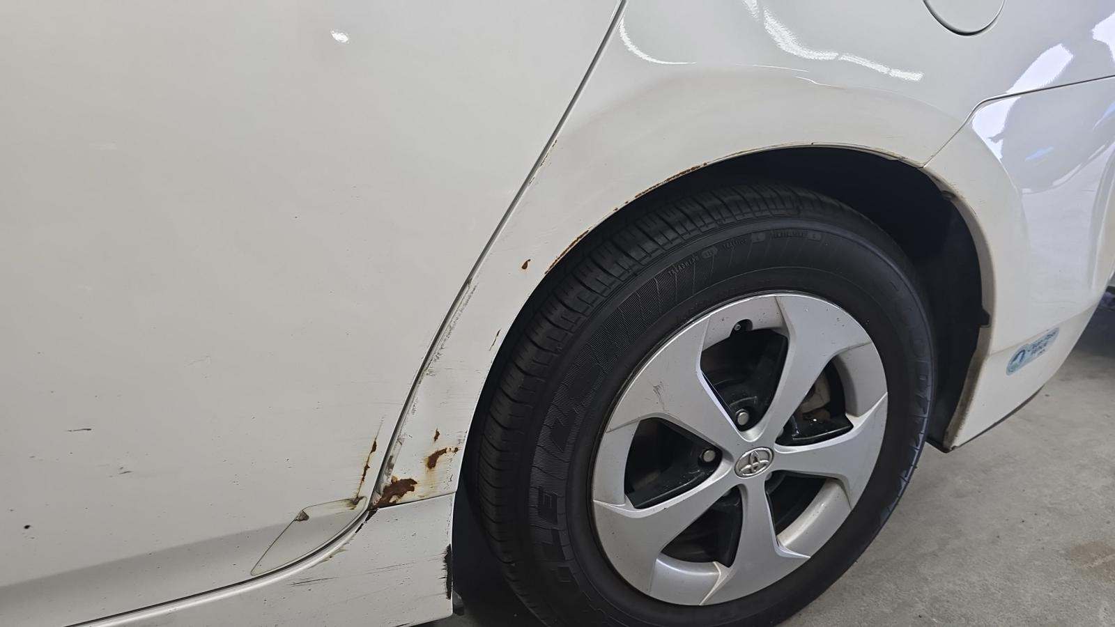 2015 Toyota Prius Four FWD