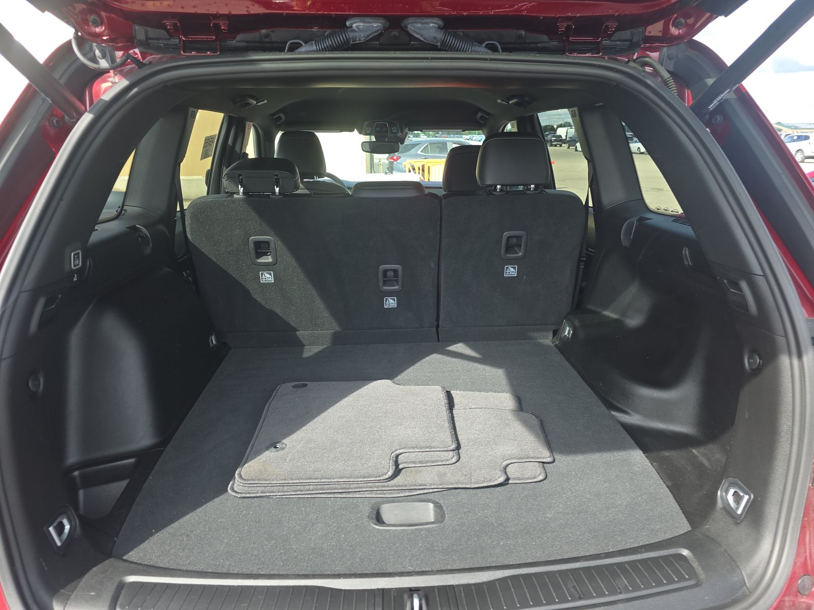 2024 Jeep Grand Cherokee Altitude RWD