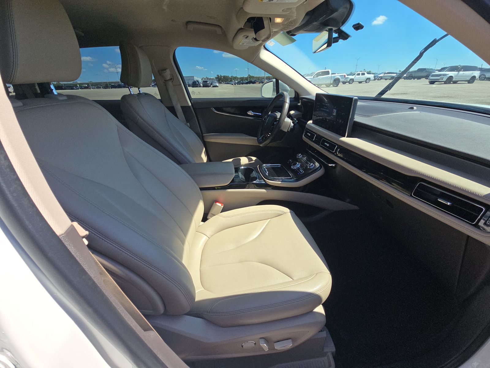 2022 Lincoln Nautilus Standard FWD
