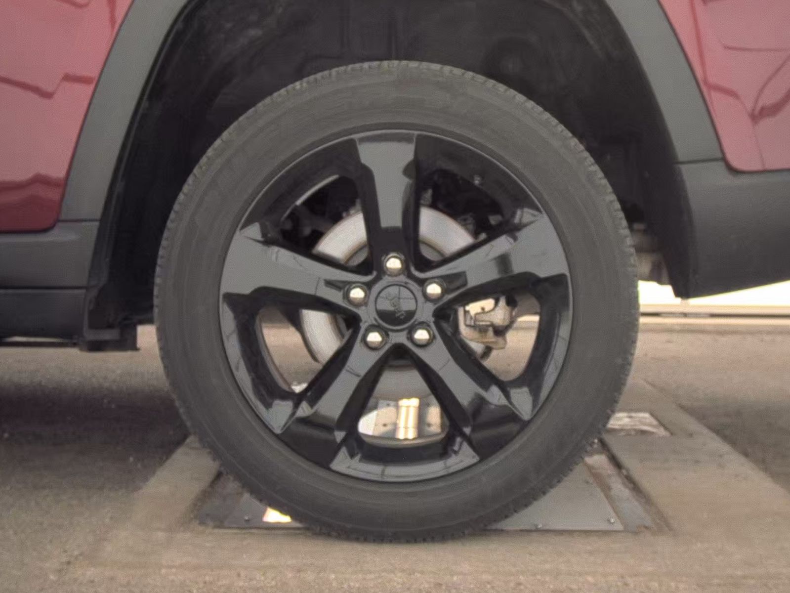 2024 Jeep Grand Cherokee Altitude RWD