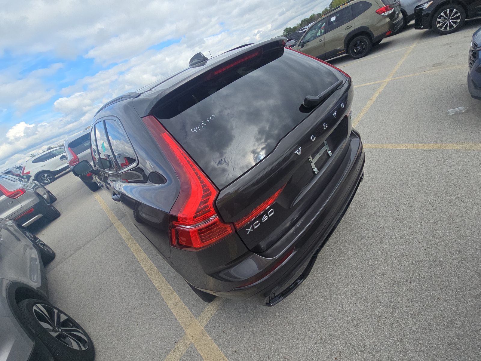 2025 Volvo XC60 B5 Plus AWD