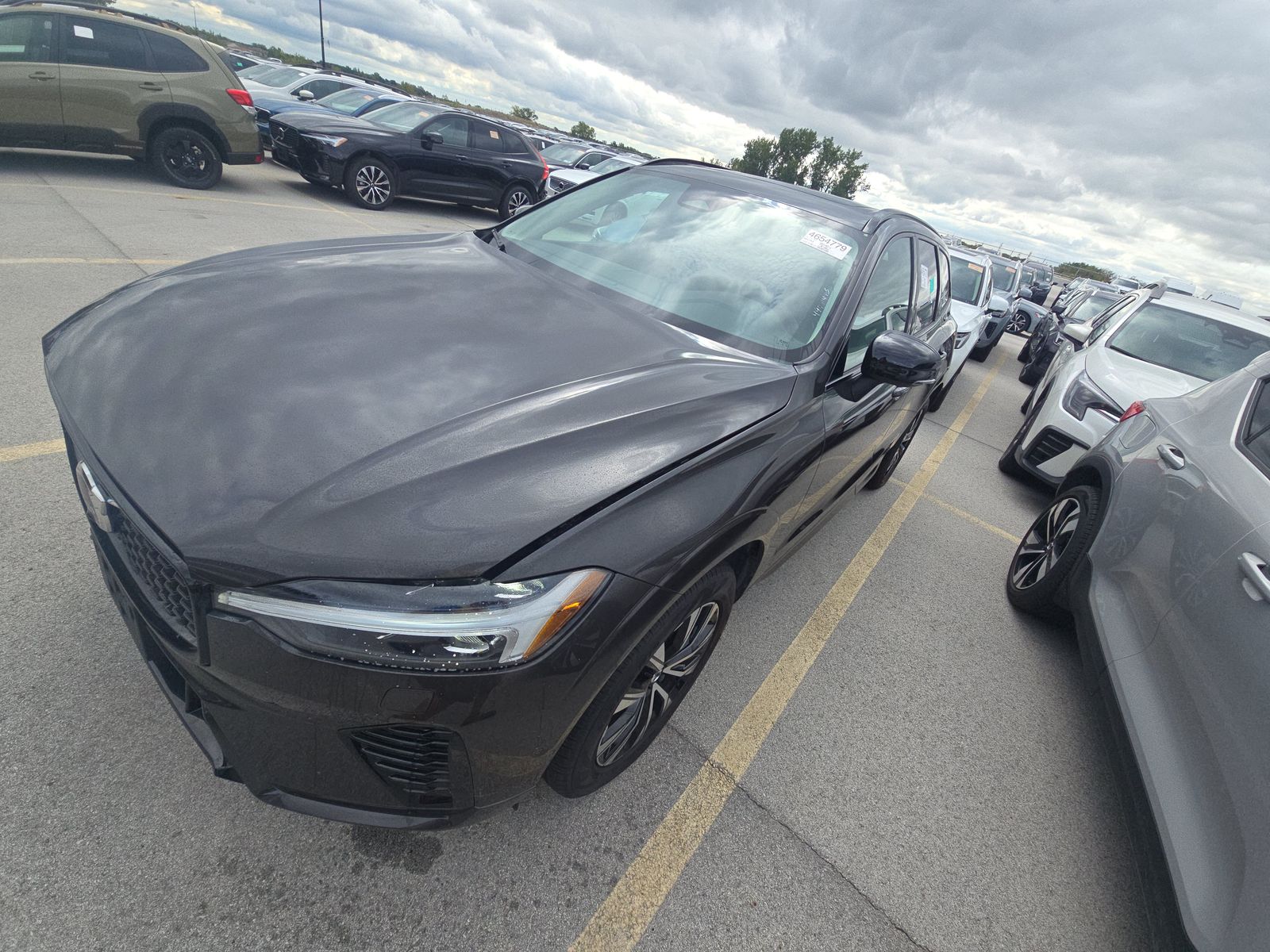 2025 Volvo XC60 B5 Plus AWD