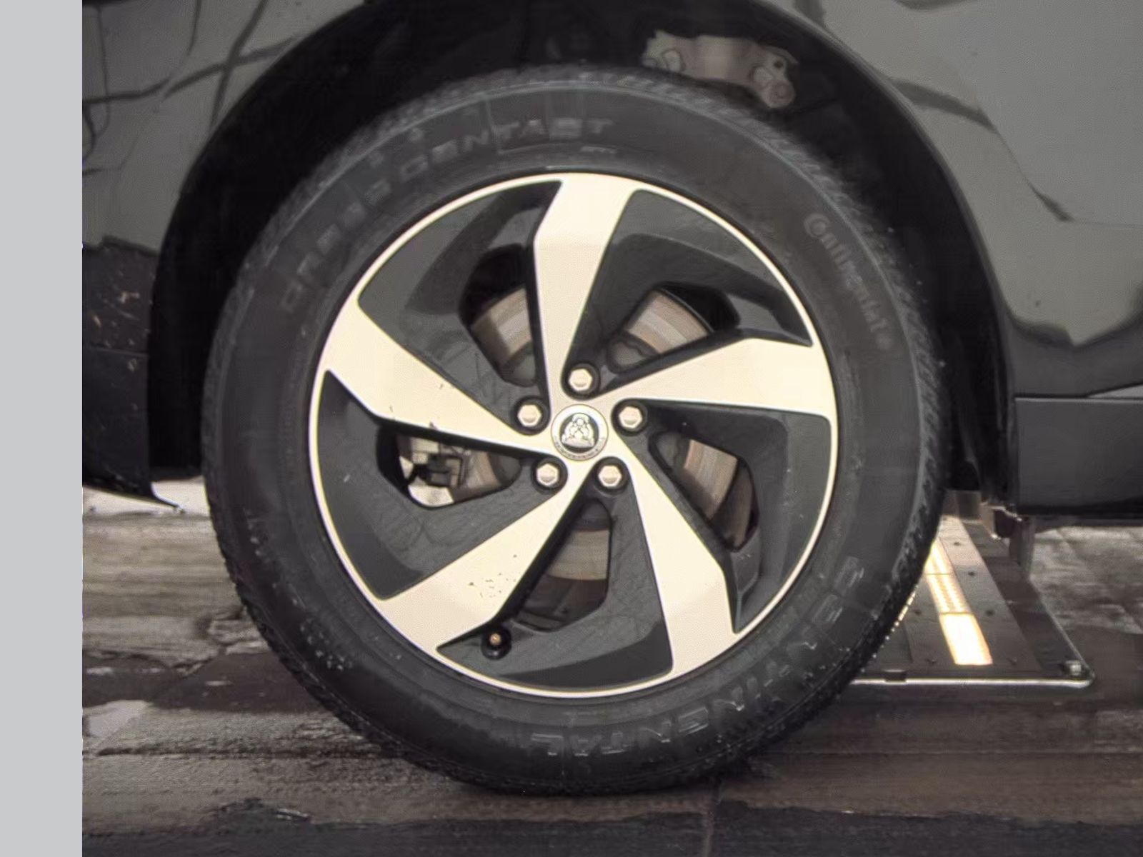 2024 Jaguar F-PACE P250 R-Dynamic S AWD